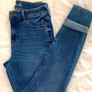 Old Navy Rockstar Super Skinny